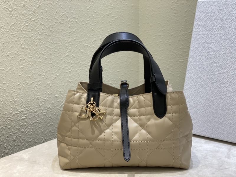 chr1st1an D10r shopping bags
